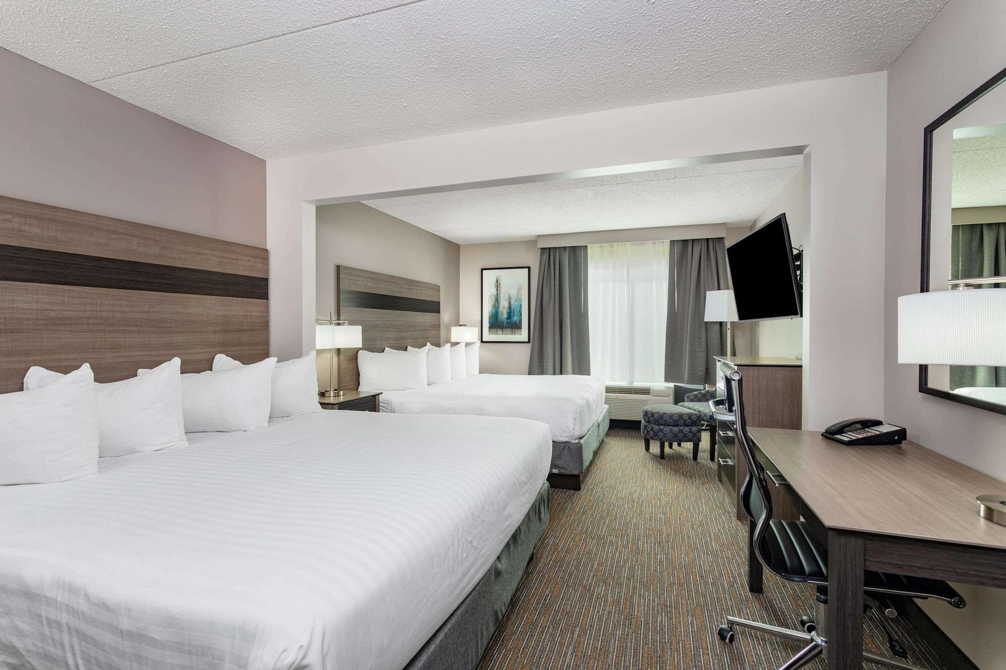 Wingate By Wyndham Lima Hotel Exterior photo
