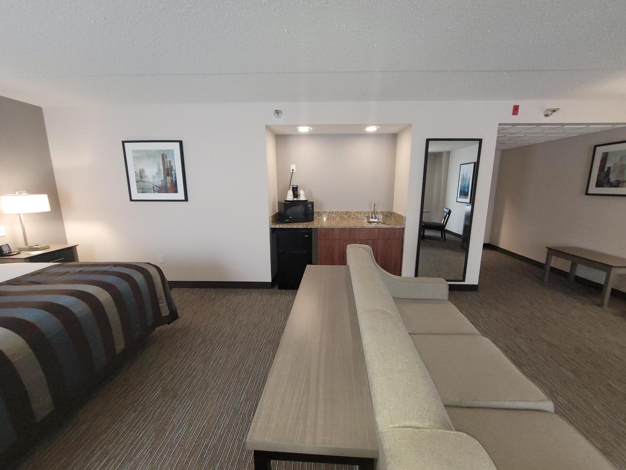 Wingate By Wyndham Lima Hotel Room photo